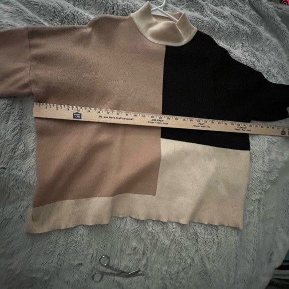 THML Colorblock Crew Neck Sweater Medium - Picture 8 of 10